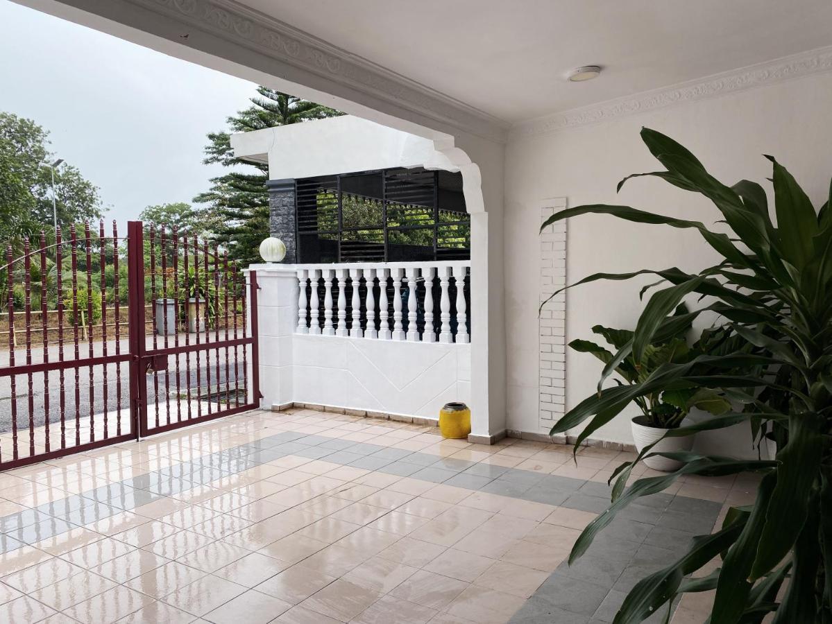 Hinggap Cendana Villa Masai Exterior photo
